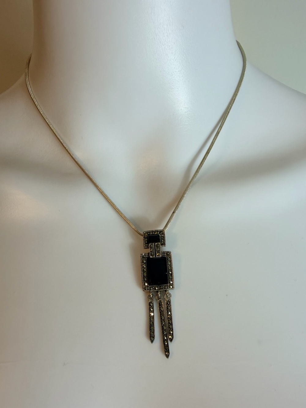 925 Marked Black Art Deco Fringe Pendant Necklace
